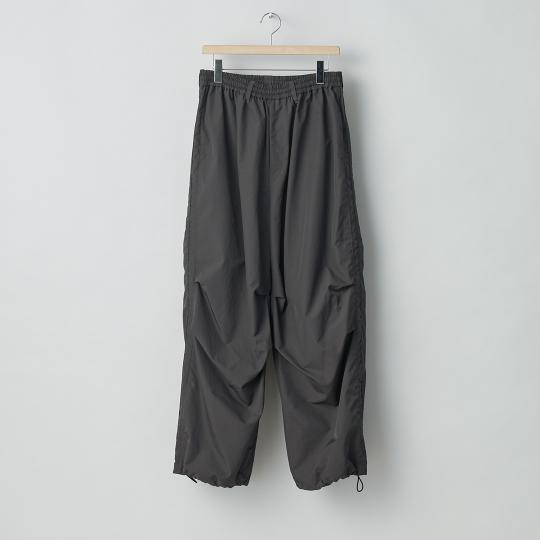 NYLON TWILL CARGO EASY TROUSERS