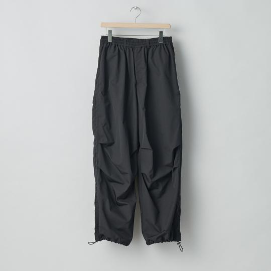 NYLON TWILL CARGO EASY TROUSERS