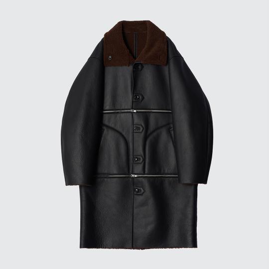 REVERSIBLE & DETACHABLE MOUTON COAT (YK24FW0751C)